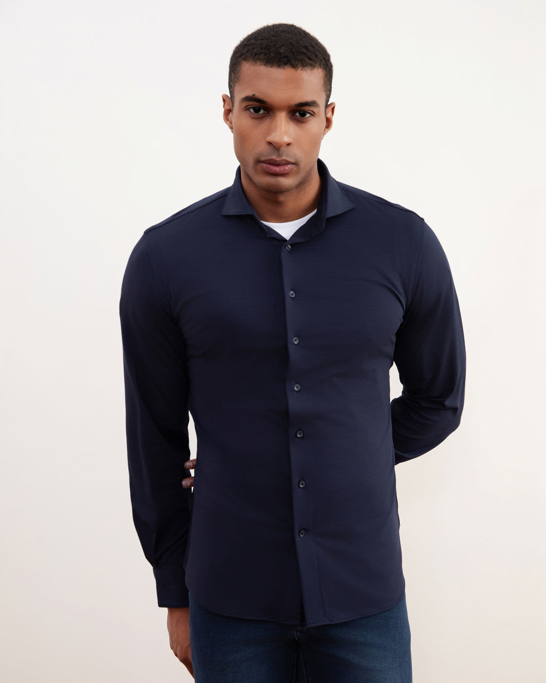 Effortlessly Chic Navy Comfort Shirt: Ultra-Soft Tailored Fit for Modern Style